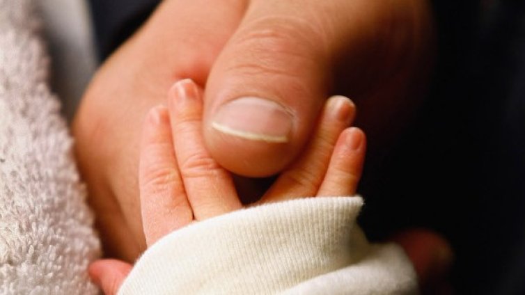 61-годишна баба роди внука си в САЩ