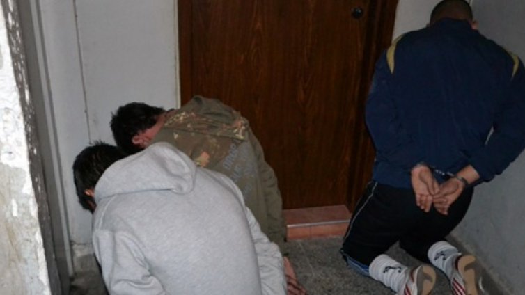 Столични антимафиоти хванаха четирима наркопласьори