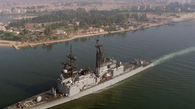 Ирански военни кораби в Суецкия канал