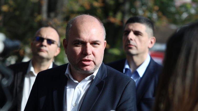 Владислав Панев обясни за снимката с Калушев, Сандов го поканил