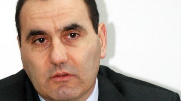 Тъстовете с едничък имот от 62 кв.м., кълне се Цветанов