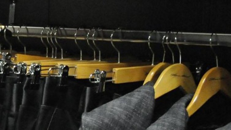 Менте конфекция иззета при акция в Софийско