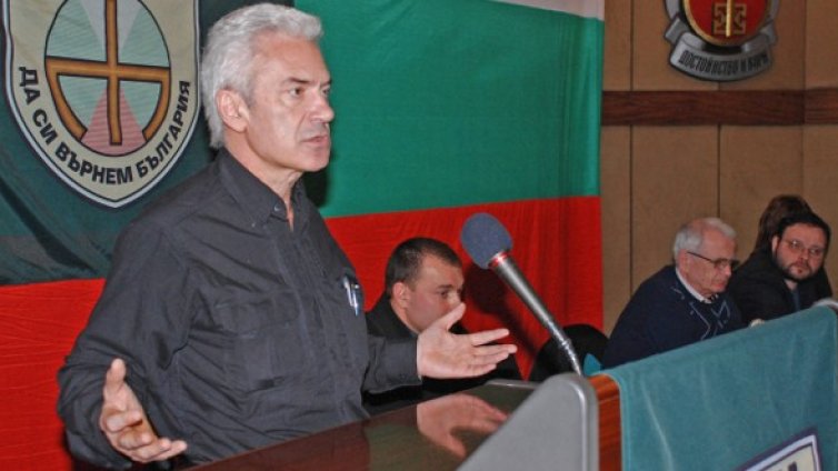 Политиката не е кухня, за да търсим пикантерии!