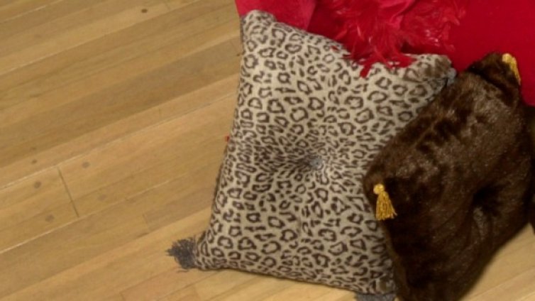 Баба се прости с 3 бона. Разваляли й черна магия