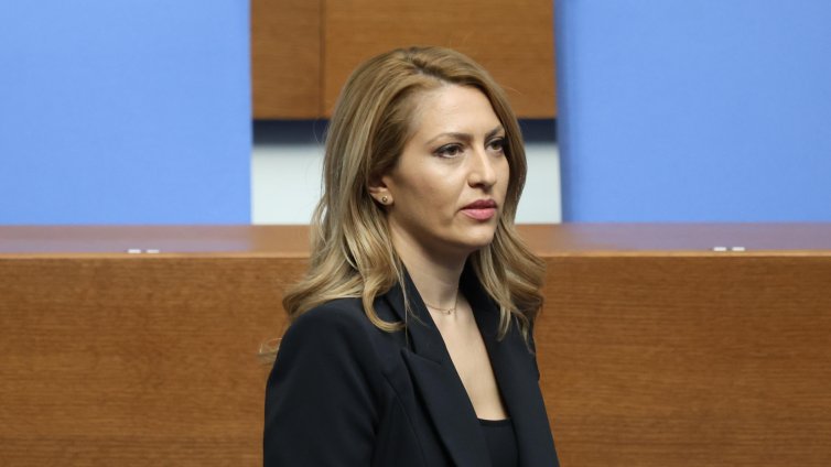 Рая Назарян: Радев копира Борисов, най-вероятно му е фен