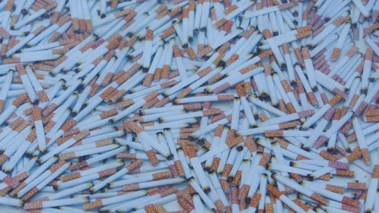 Скриват цигарите в магазините във Великобритания