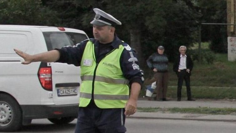 Тираджия с 2,82 промила бяга от полицаи