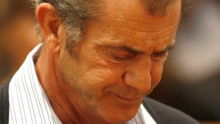 Отърва пандиза. 3 години условно за Гибсън