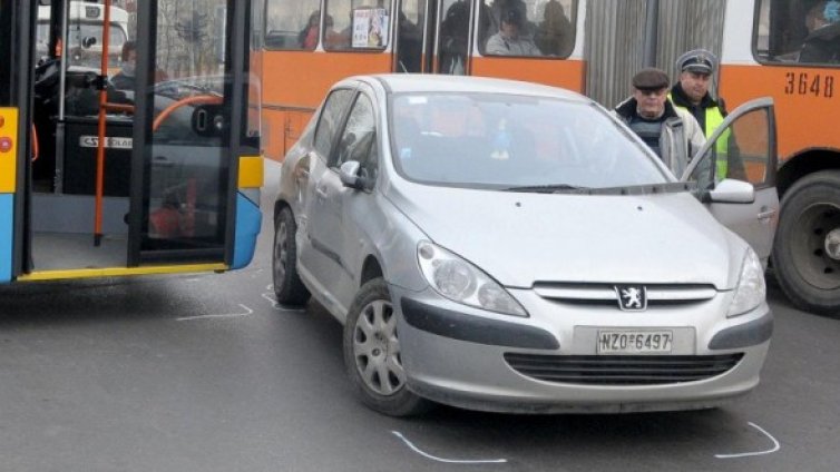 Две жертви на пътя за денонощие