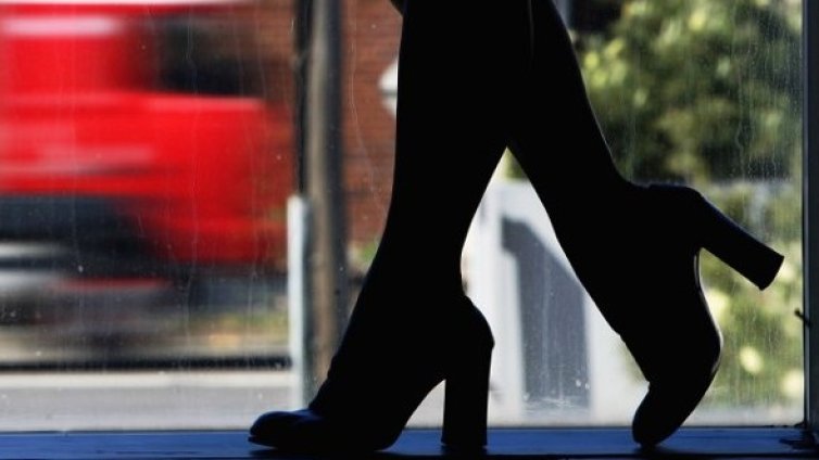 На 96 г., но продължава да работи с кеф... като проститутка