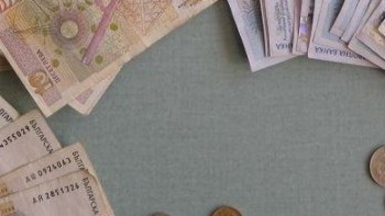 Нотариус предотврати опит за сделка с фалшиви документи