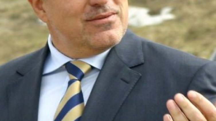 Сей, земеделецо, да не дойдат тия със слънчевите батерии!