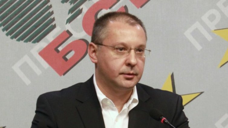 БСП вади червен картон на ГЕРБ. Не сега, на 26-и