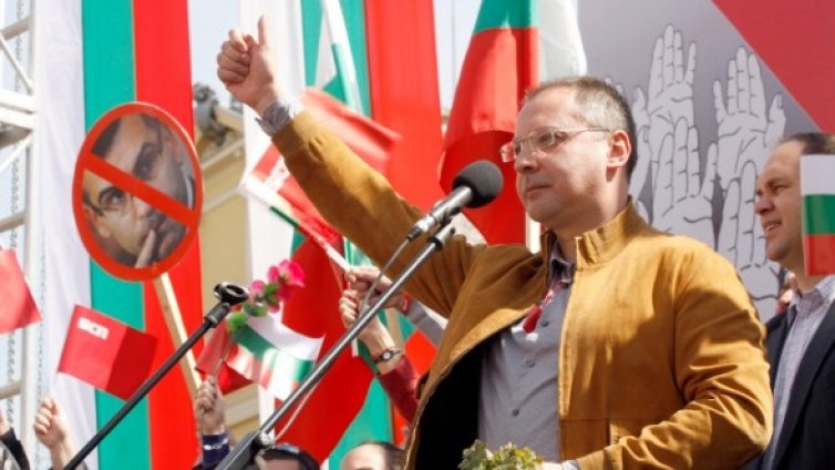 Станишев: Народът асфалт не яде