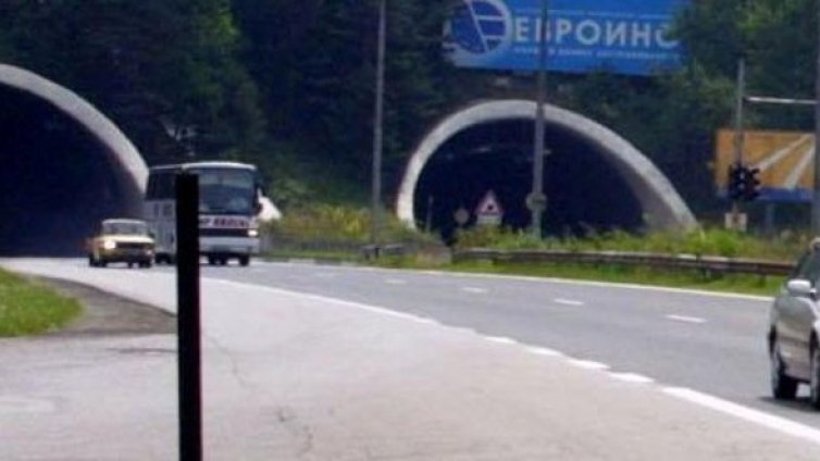 Ремонт затвори лявата тръба на &bdquo;Витиня&rdquo; в посока Ботевград