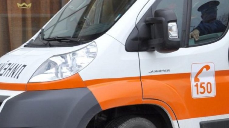 Намушкано с нож момче е прието в Пирогов