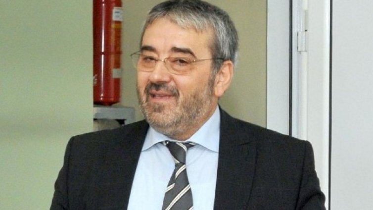 Шефът на ДКЕВР не иска плащане на парното на 12 равни вноски