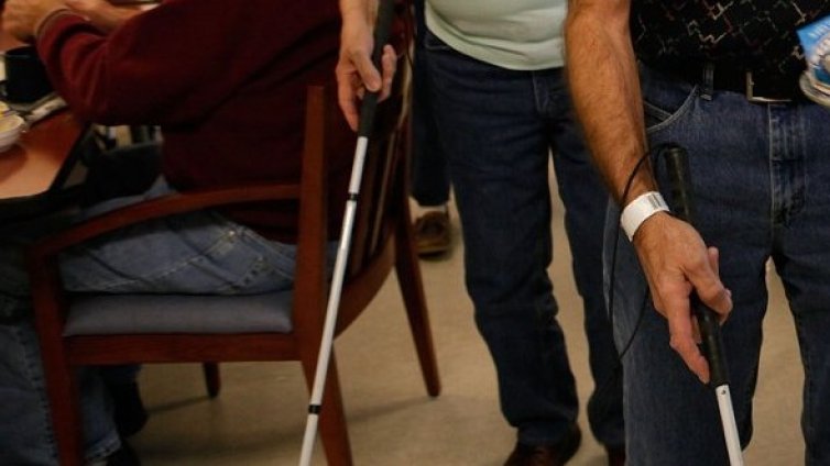 Революционни очила връщат зрението