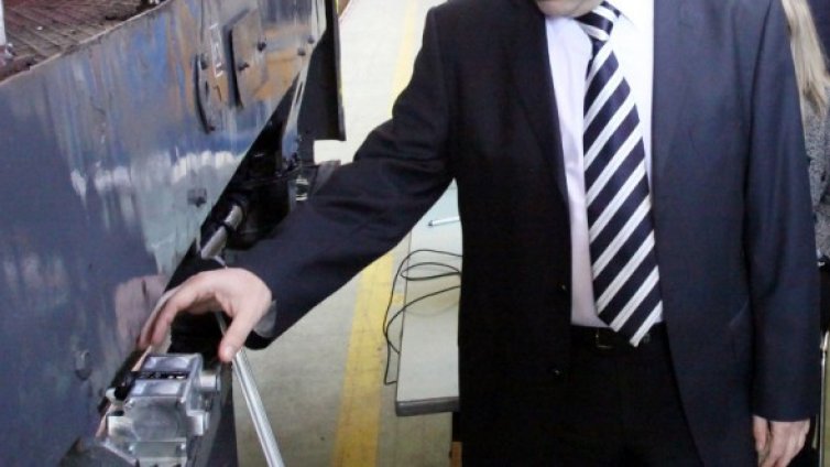 Цяло Охридско езеро от нафта източено от БДЖ