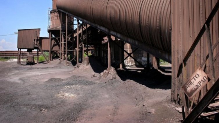 Червена прах стресна Мусачево и Елин Пелин