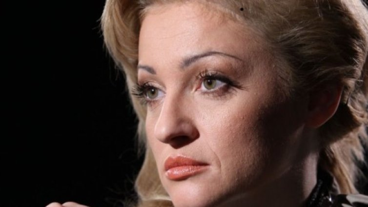 Изнудват ясновидката Ивелина Христова с порноклип