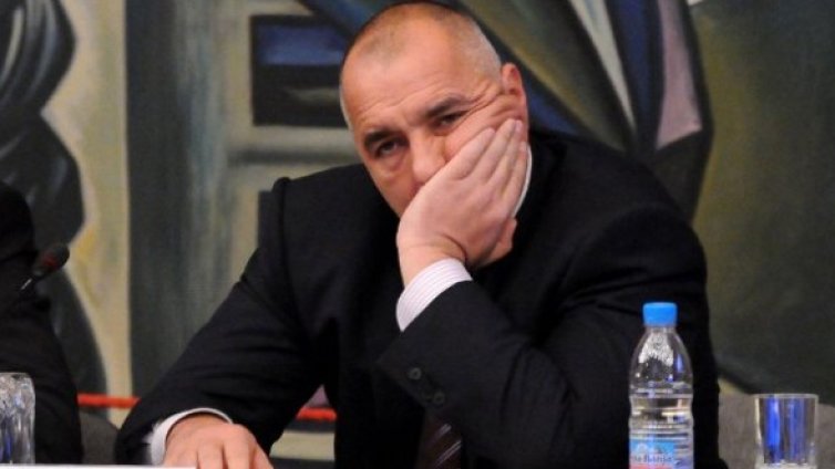 Населението намалява, а гишетата се увеличават!