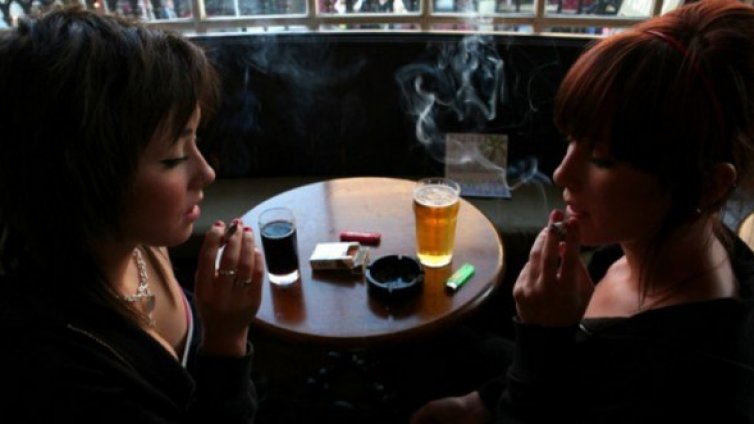 Масови фалити на кафенета и ресторанти у нас