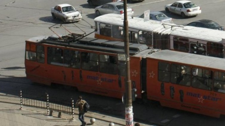 Променят движението на трамваи 11 и 19
