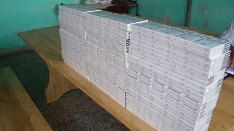 Закопчаха седмина, отмъкнали цигари за над 1 млн. лв.