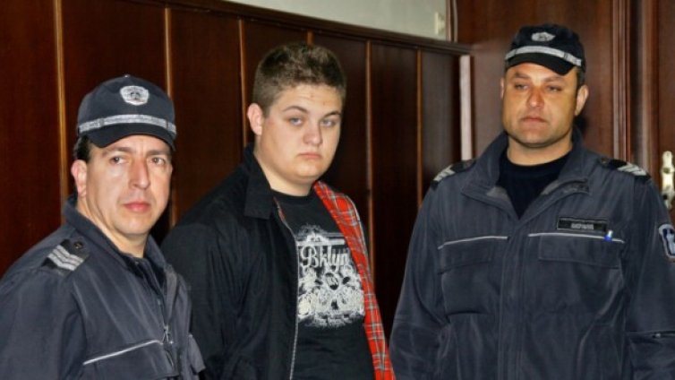 11 години затвор за убийство на 17-годишно момче
