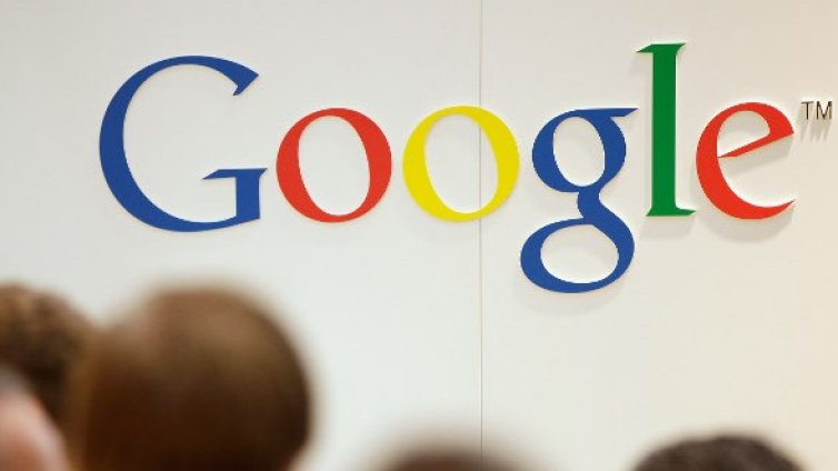 Защо Google успява с уеб приложенията, а се проваля при устройствата?