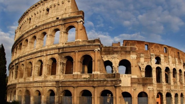 Унищожителното земетресение в Рим не се състоя