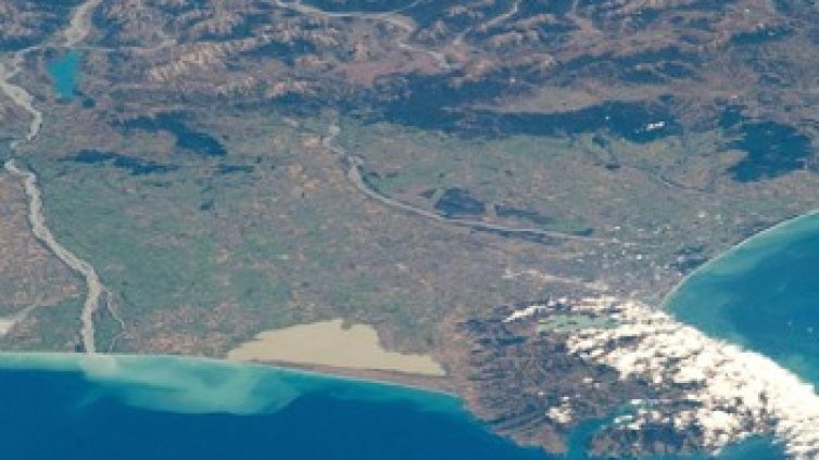  Японският спътник Дайчи "умря"