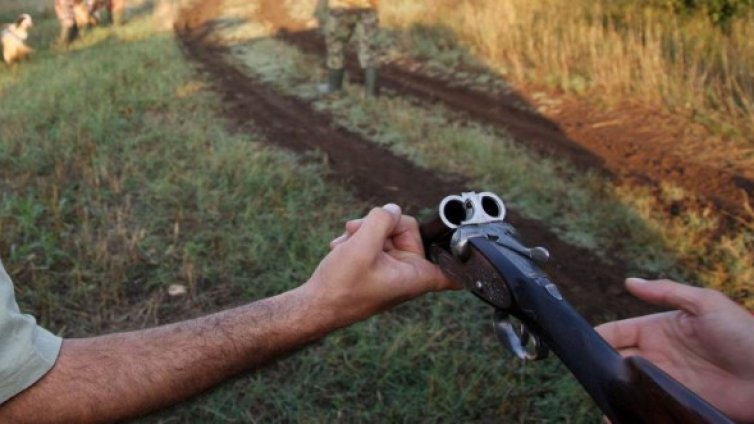 Простреляха мъж при лов на лисици