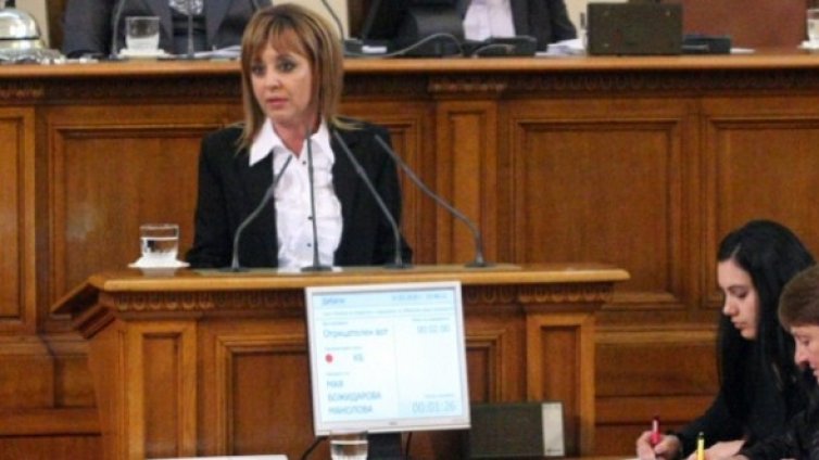 Извънредните рокади извънредно в НС