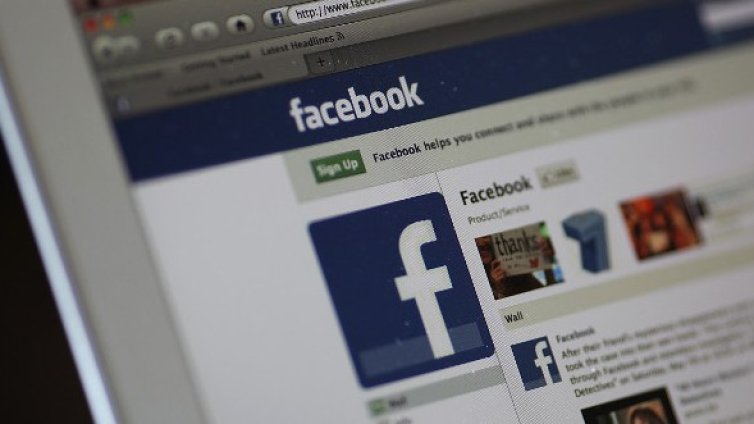 Facebook губи активни потребители