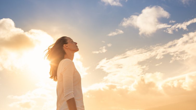 3 зодии усещат прилив на силни чувства с навлизането на Меркурий в Риби