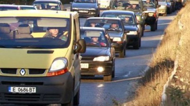 По-малки такси за леките коли за Дунав мост