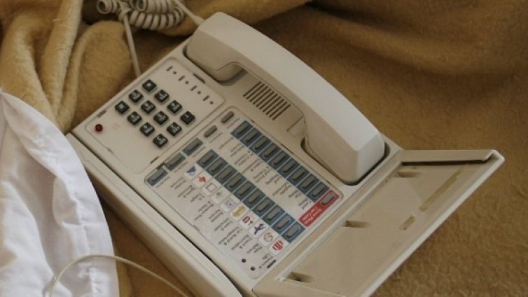 Баба даде 3 бона, подмамена, че дъщеря й убила дете в ПТП