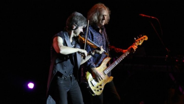 Kansas отбелязаха 35 години Leftoverture в София