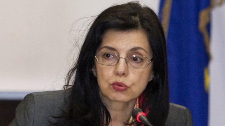 Кунева готова да обяви доходите си публично