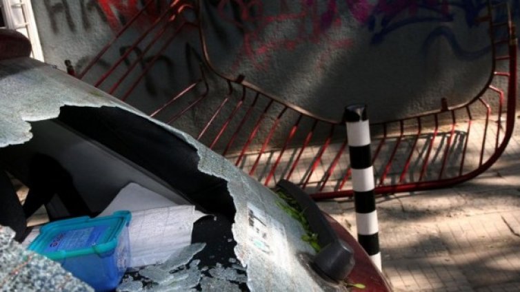 Момичето, паднало от балкон, излезе от реанимация