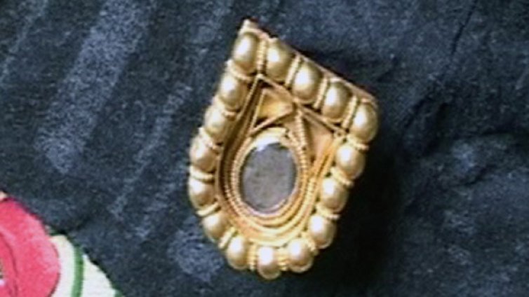 Откриха уникални ценности, откраднати през 2002 г. от музей