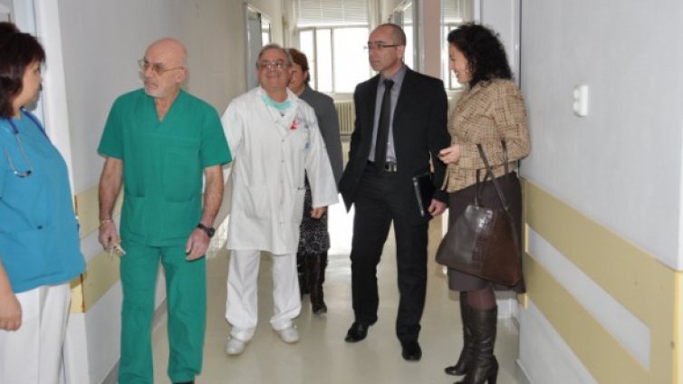 Икономическа полиция била в правото си да проверява болници