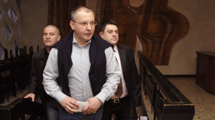 Вот на недоверие през юли, със сигурност