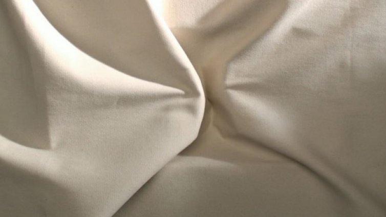 Вече и по нета може да се "пипне" материята на дрехата