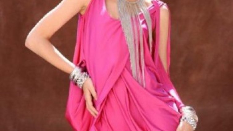 BG топмодел очарова дизайнерите на Just Cavalli