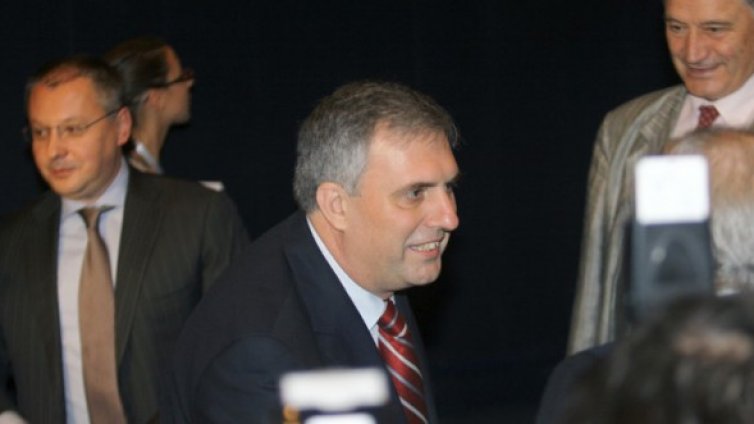 Калфин призова БСП: Обединете се зад мен