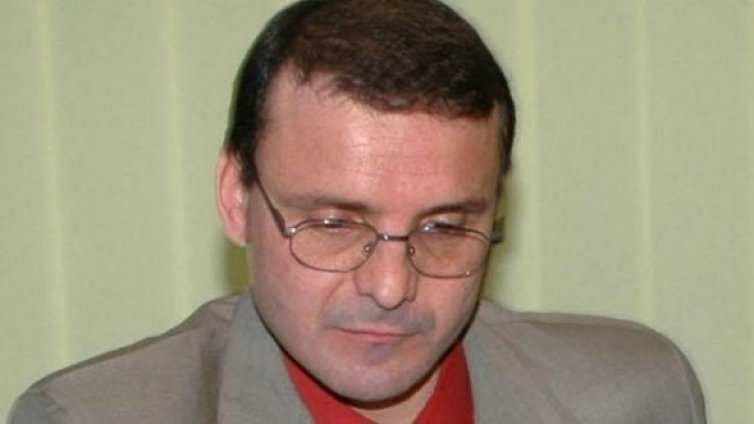 Сидеров помага на Доган, твърди отцепник от "Атака"