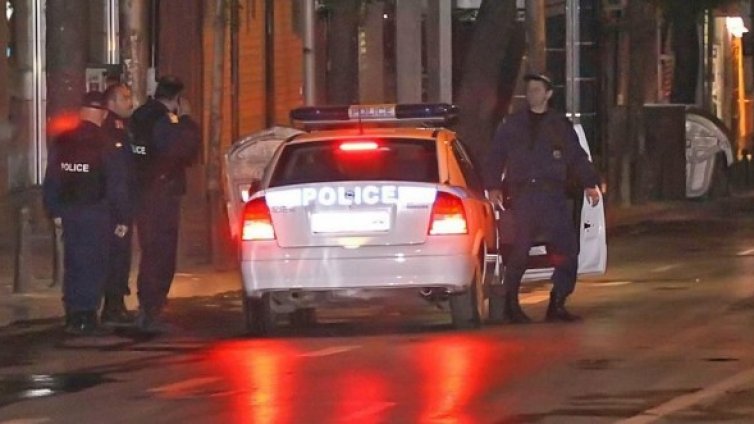 Пияни чужденци починаха след падания от 4-тия етаж